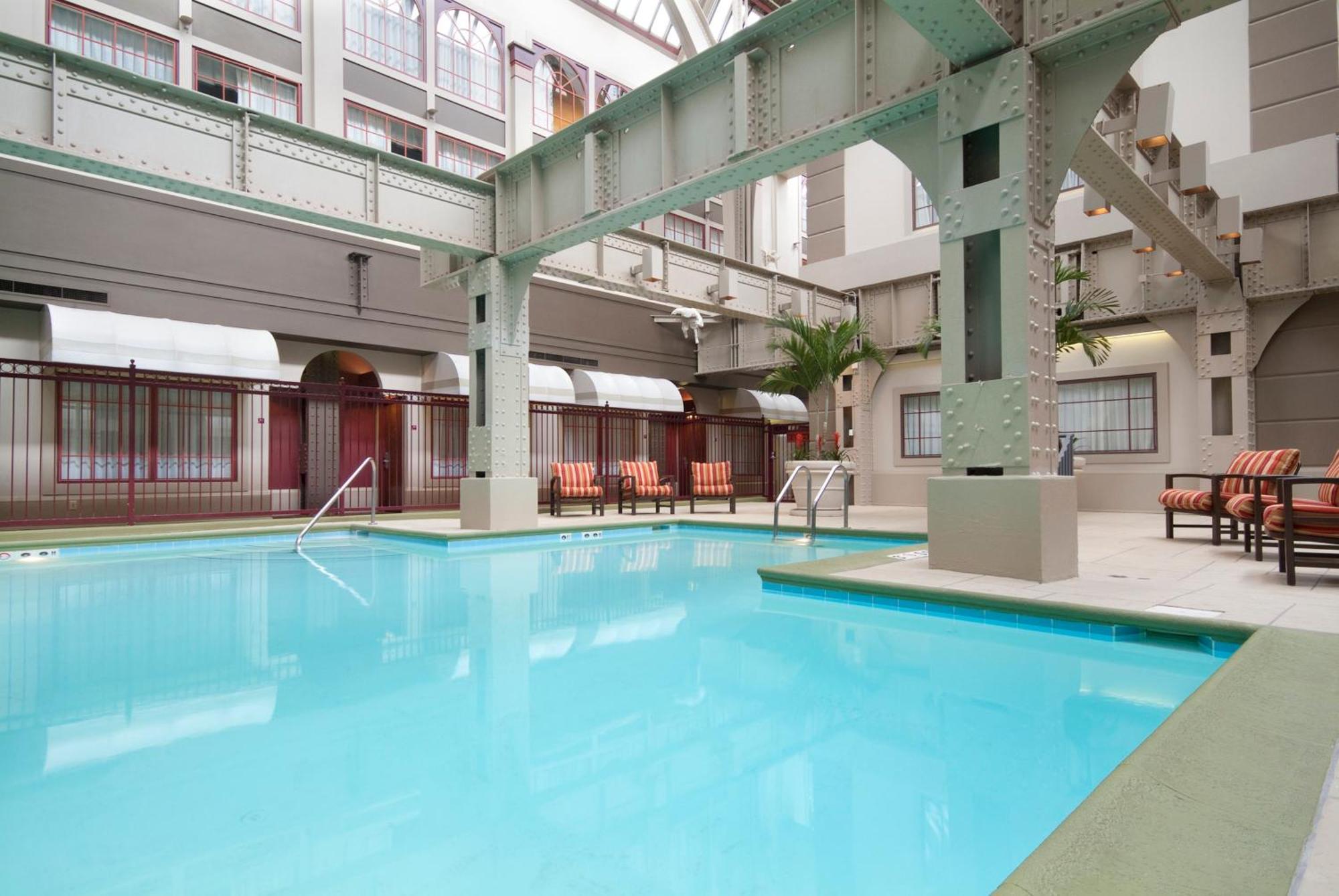 Hotel Crowne Plaza Indianapolis-Dwtn-Union Stn By Ihg Exterior foto
